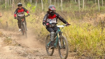 Journalist MTB Libas Trek Sadarehe Majalengka