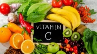 Seberapa Penting Sih Konsumsi Vitamin A dan C di Musim Hujan?