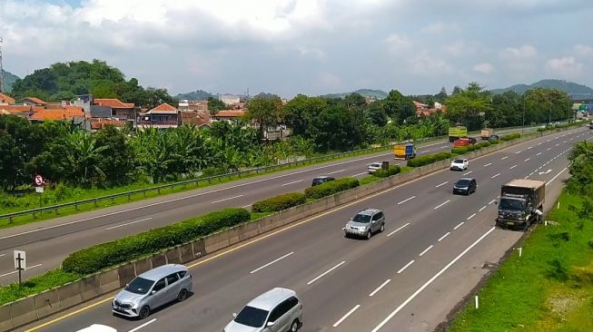 Jalan Tol Cipularang dan Padaleunyi Aman Dilalui, Tak Ada Dampak Gempa Garut