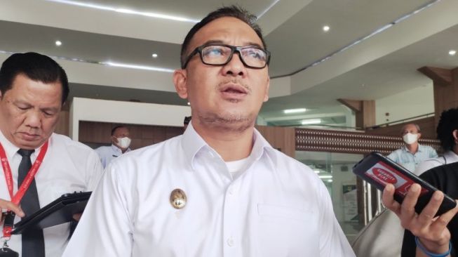 Pelaksana Tugas Bupati Bogor Iwan Setiawan. [ANTARA/M Fikri Setiawan]