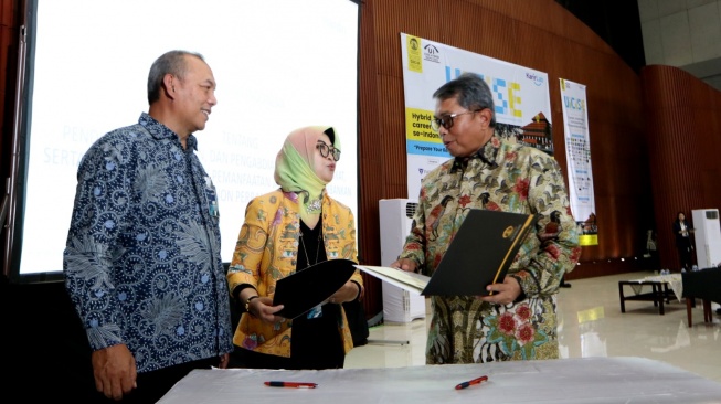 Perluas Layanan di Sektor Pendidikan, Bank Mandiri Teken MoU dengan UI