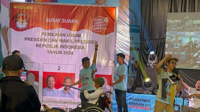 Balas Kebaikan Presiden Jokowi, Ribuan Warga Disabilitas Se-Jawa Barat Siap Menangkan Prabowo-Gibran Satu Putaran