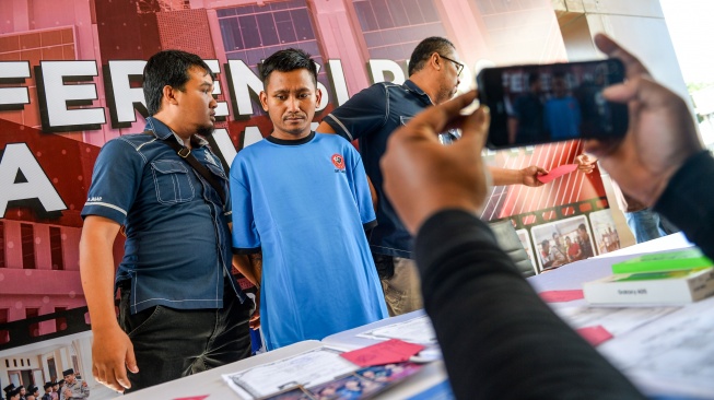 Kasus Pembunuhan Vina Cirebon, Polda Jabar: Tersangka Buron Tinggal Satu, Pegi Setiawan