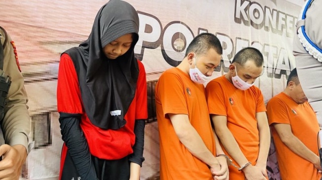 Eksploitasi Anak di Bawah Umur Jadi PSK, Tiga Pelaku Diringkus Polisi